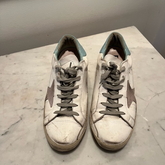 Size 9 / 39 golden goose sneakers. Pre-owned with love! - Picture 2 of 3